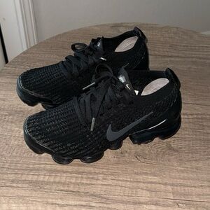 Nike Air Vapormax Flyknit 3 Triple black Women size 6.5
